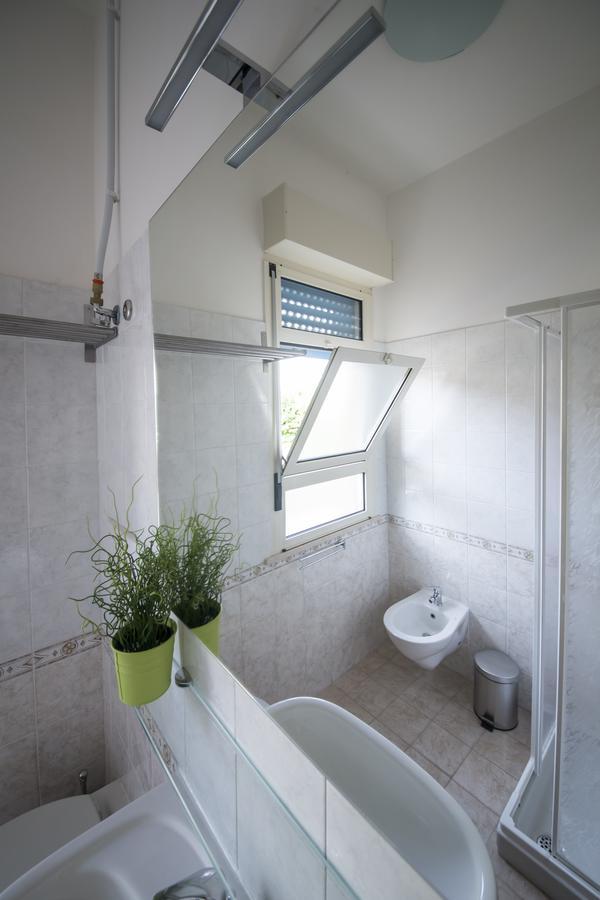 Deluxe One-Bedroom Apartment (4 Adults),639561147:JPEG