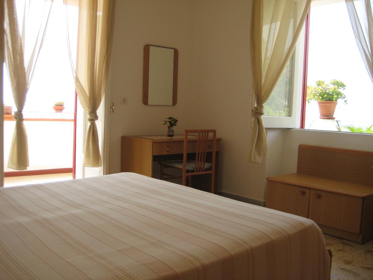 Standard Triple Room Sea View,638935530:JPEG