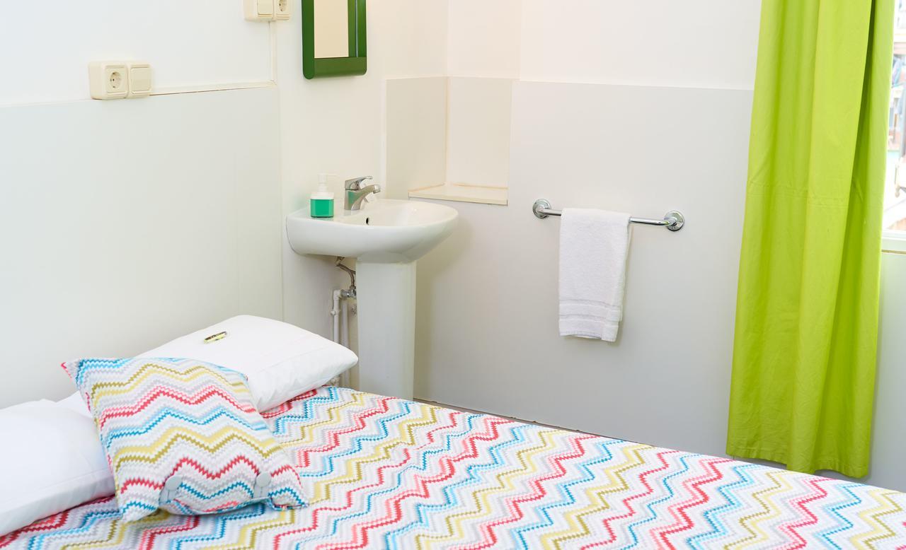 Habitación Doble con baño compartido - 2 camas