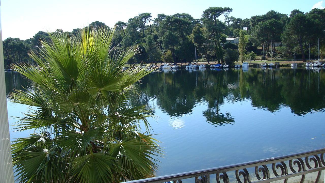 Chambres Lits Jumeaux avec Baignoire - Vue sur Lac