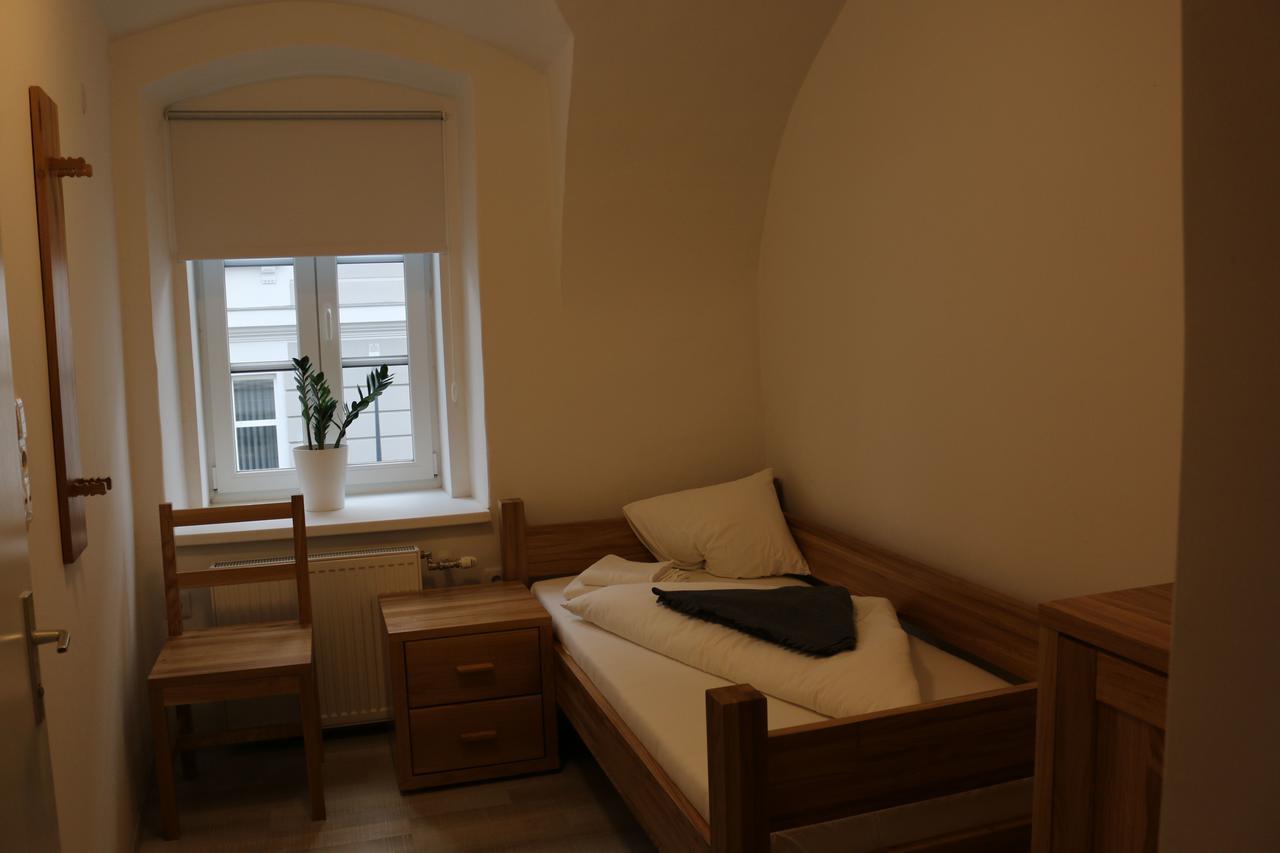 Budget Single Room