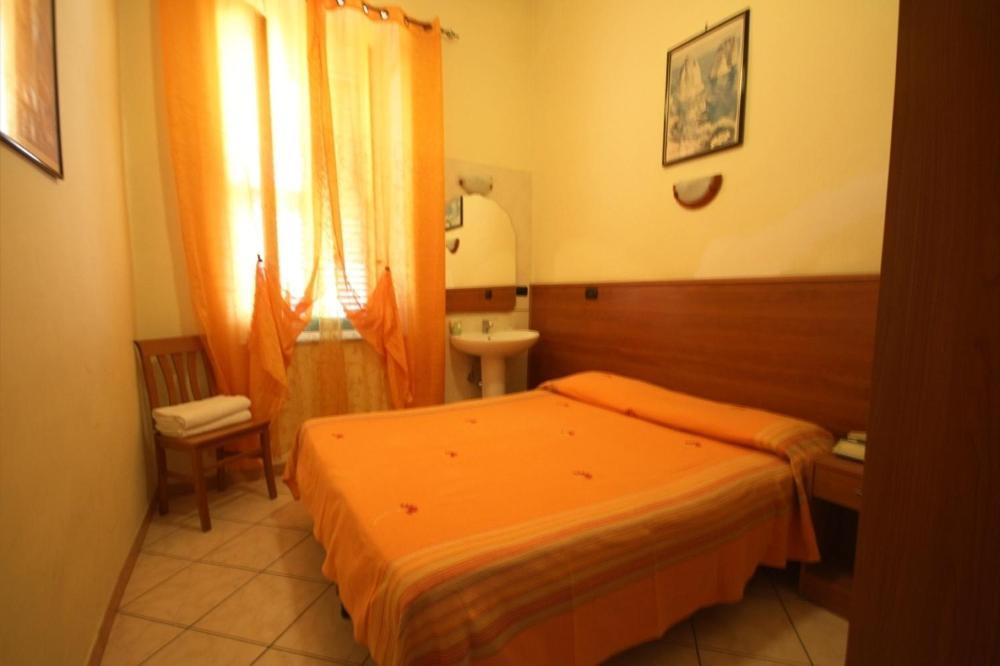 Habitación Doble con baño compartido