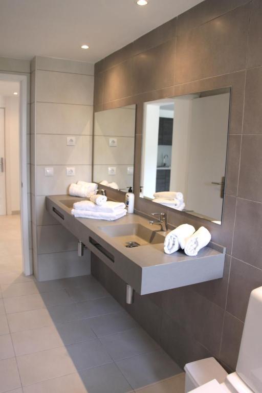 Superior One-Bedroom Apartment Mountain View