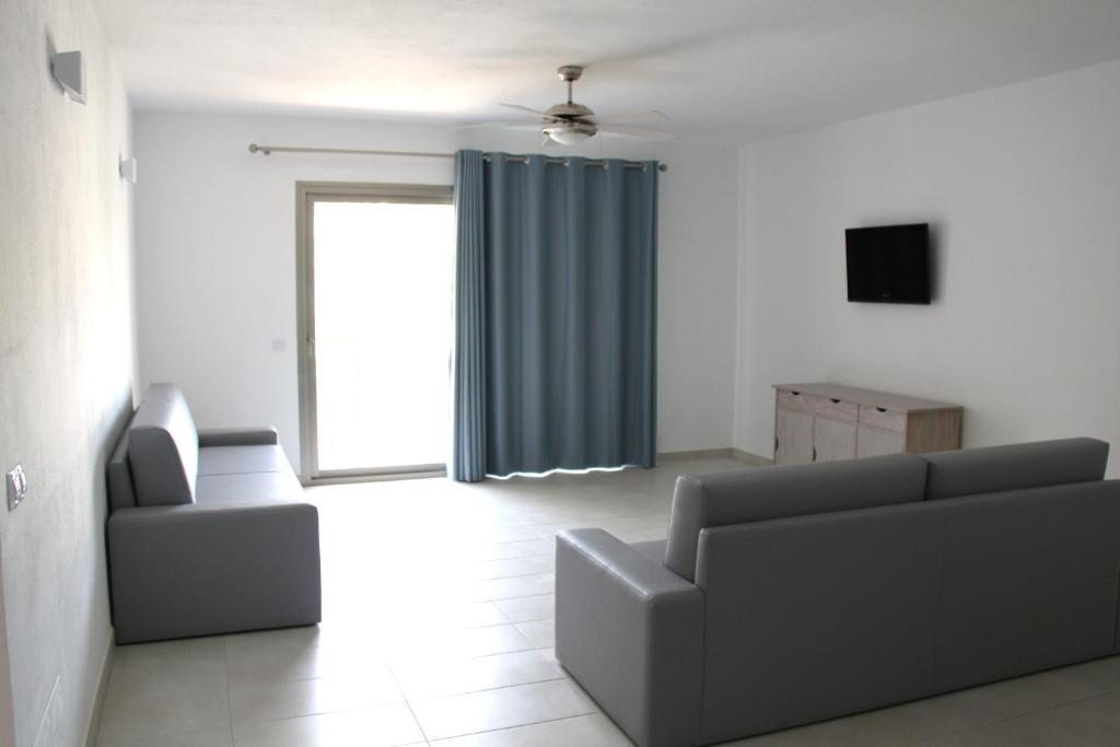 Superior One-Bedroom Apartment Mountain View