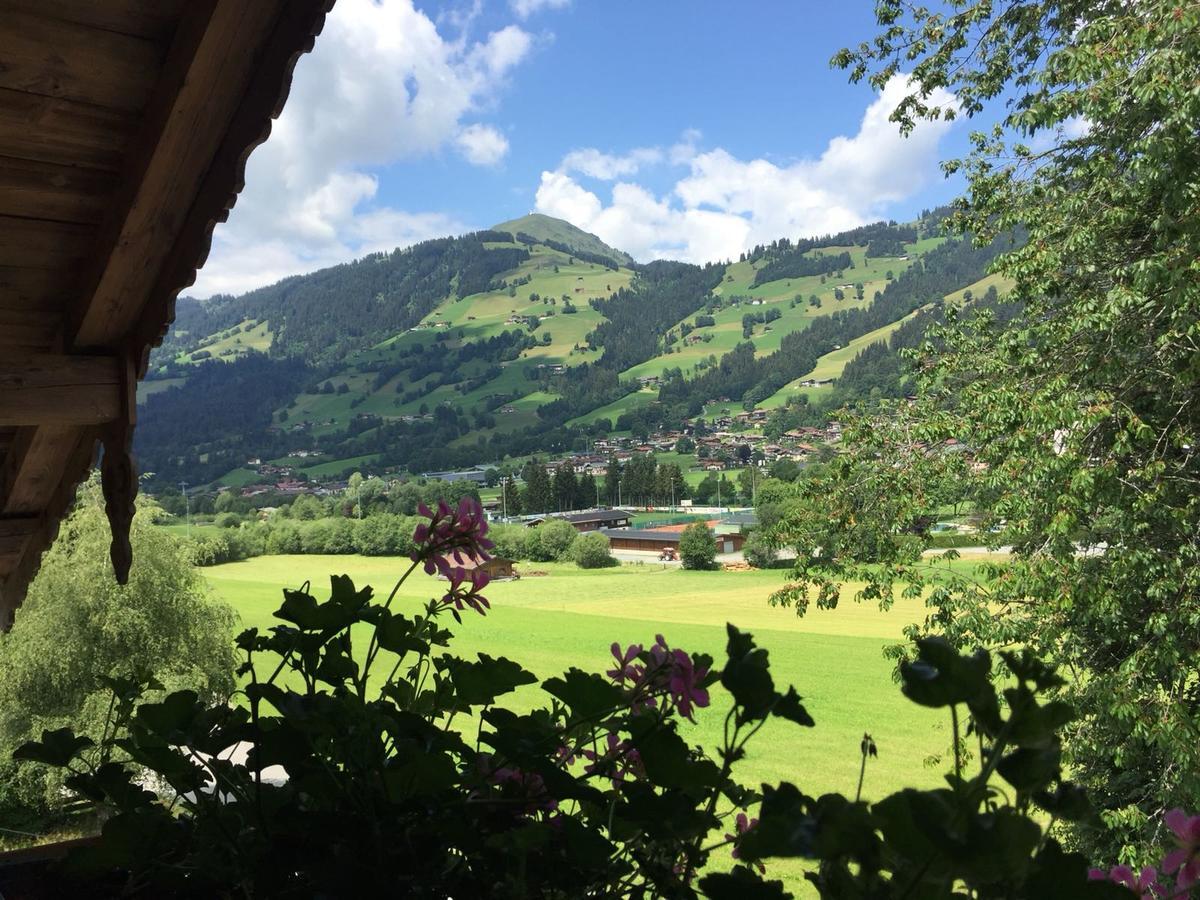 Familienzimmer (2 Erwachsene + 2 Kinder)