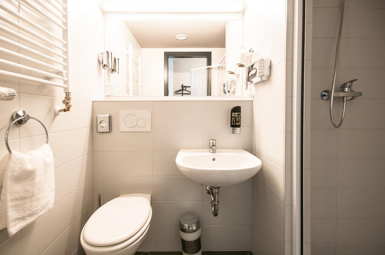 Triple Room,744393496:JPEG