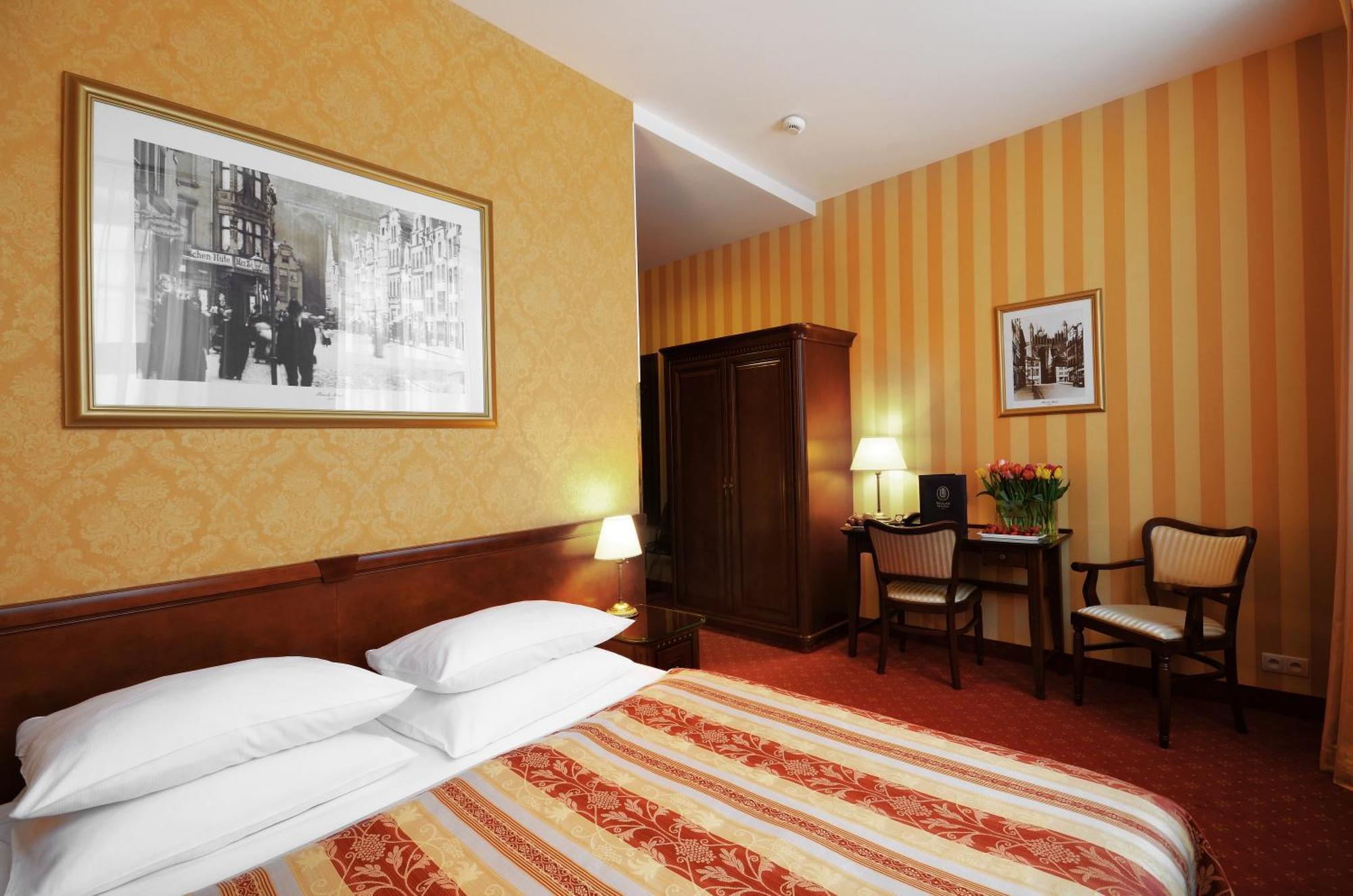 Standard King Room,681347859:JPEG