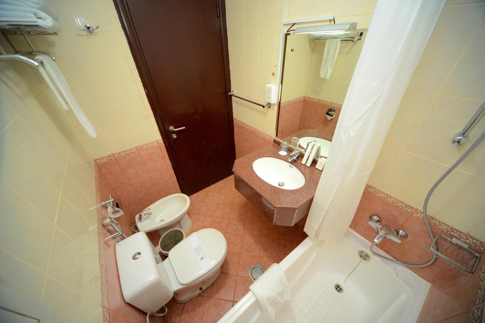 Two-Bedroom Apartment,1197739078:JPEG