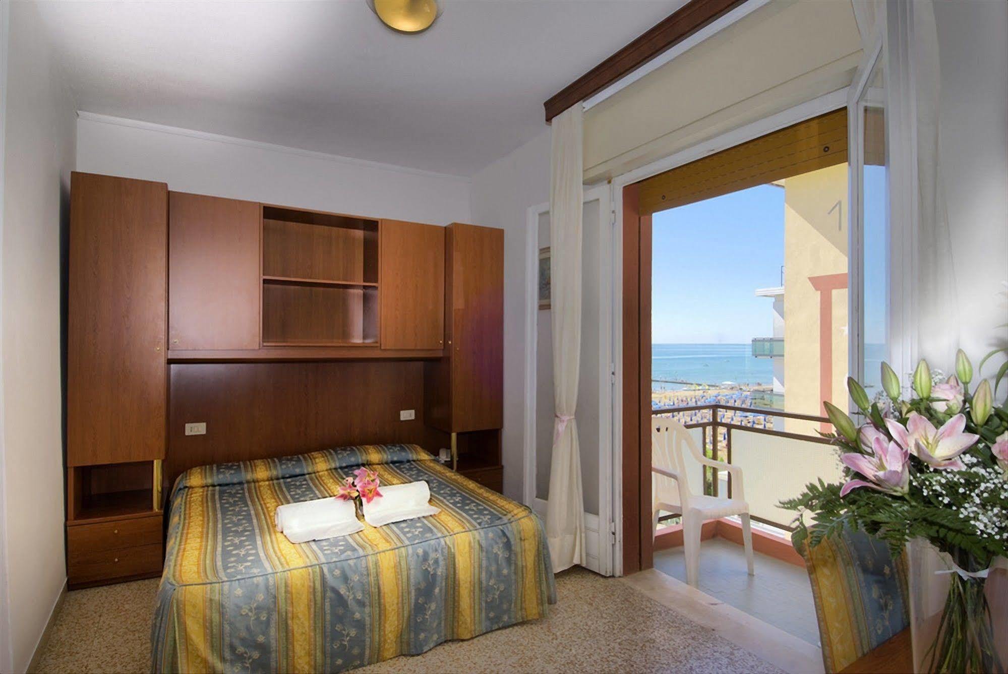 Standard Doppelzimmer mit Meerblick