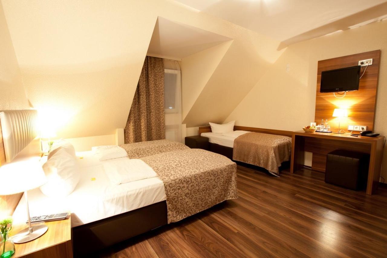 Triple Room Private Bathroom