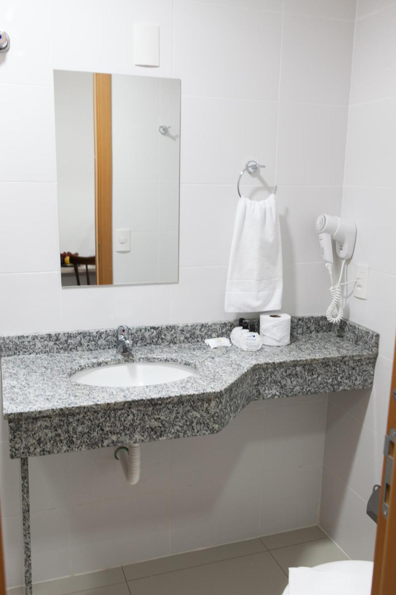 Luxury Triple Room,692628252:JPEG
