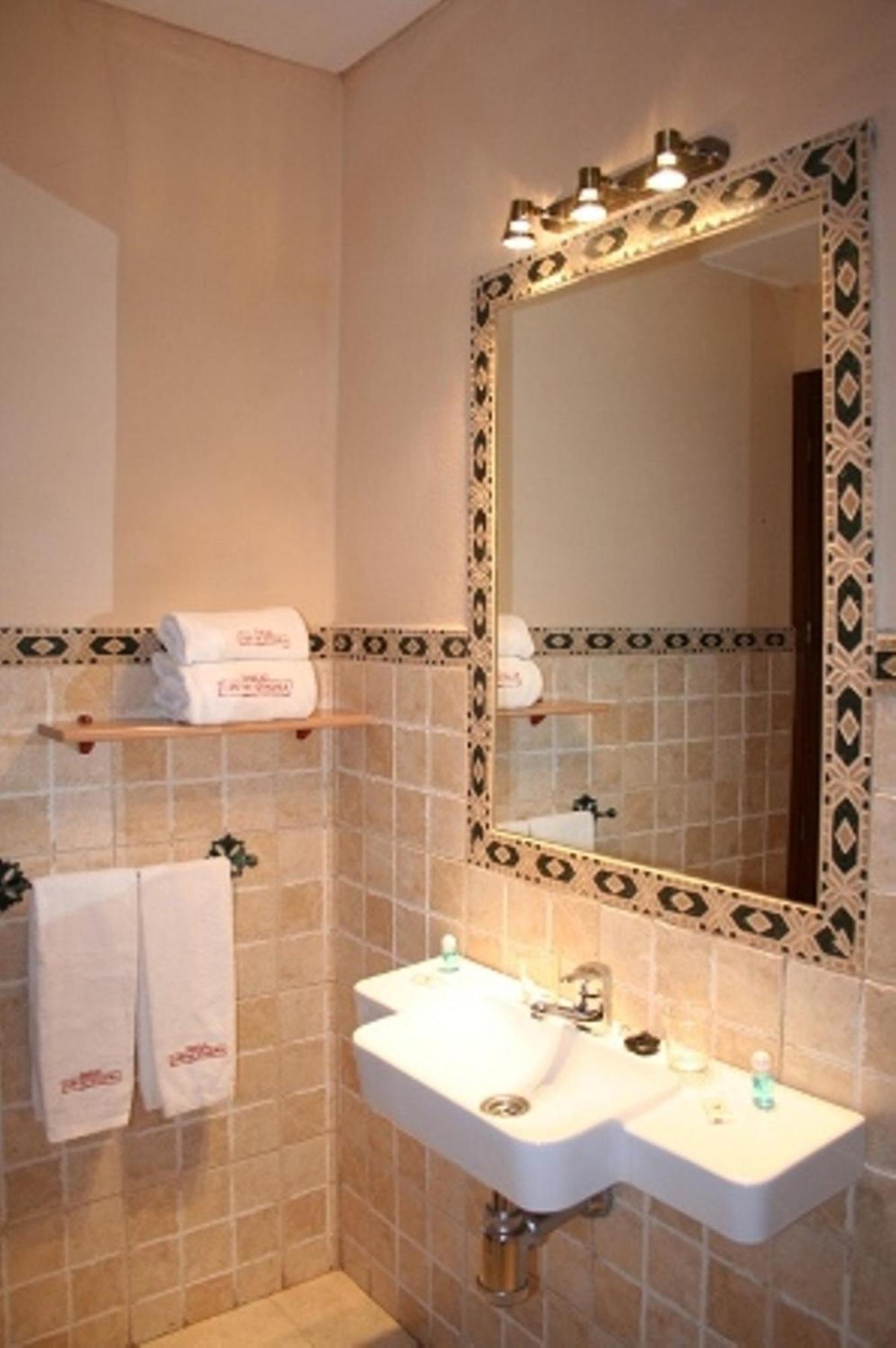 Quarto Standard com Cama de Casal ou 2 de Solteiro