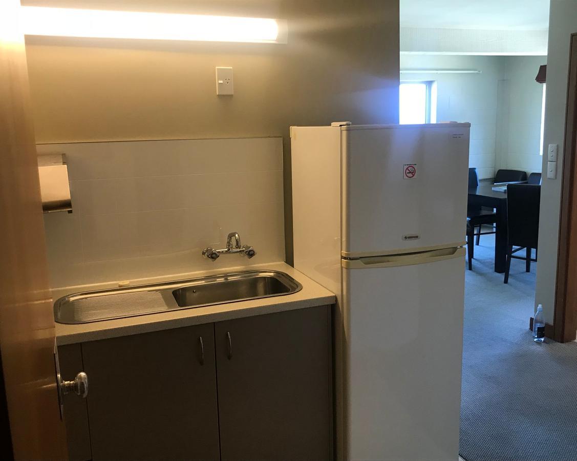 Lakeview Two bedroom studio Kitchenette,696373947:JPEG