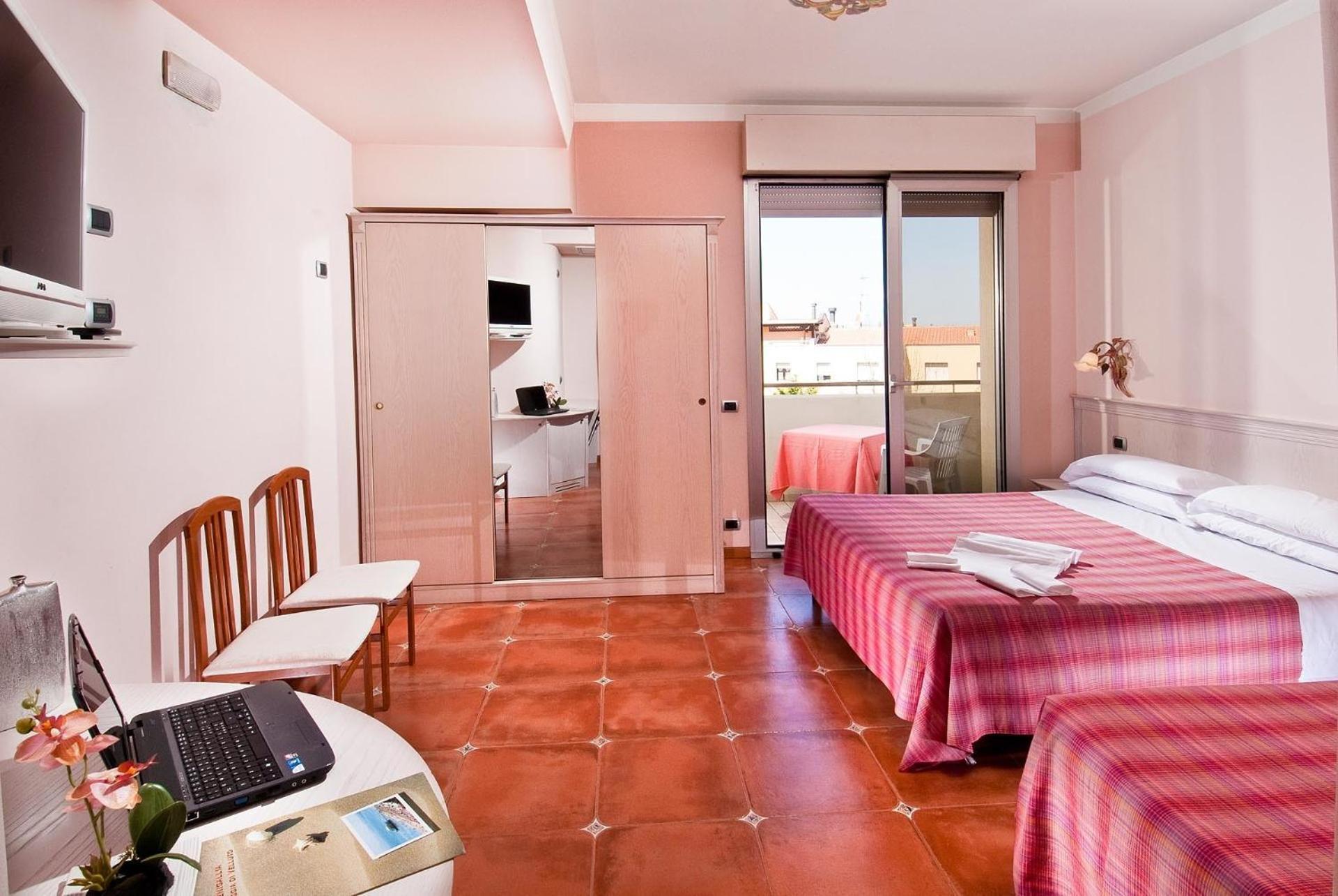Superior Quadruple Room,1141941073:JPEG