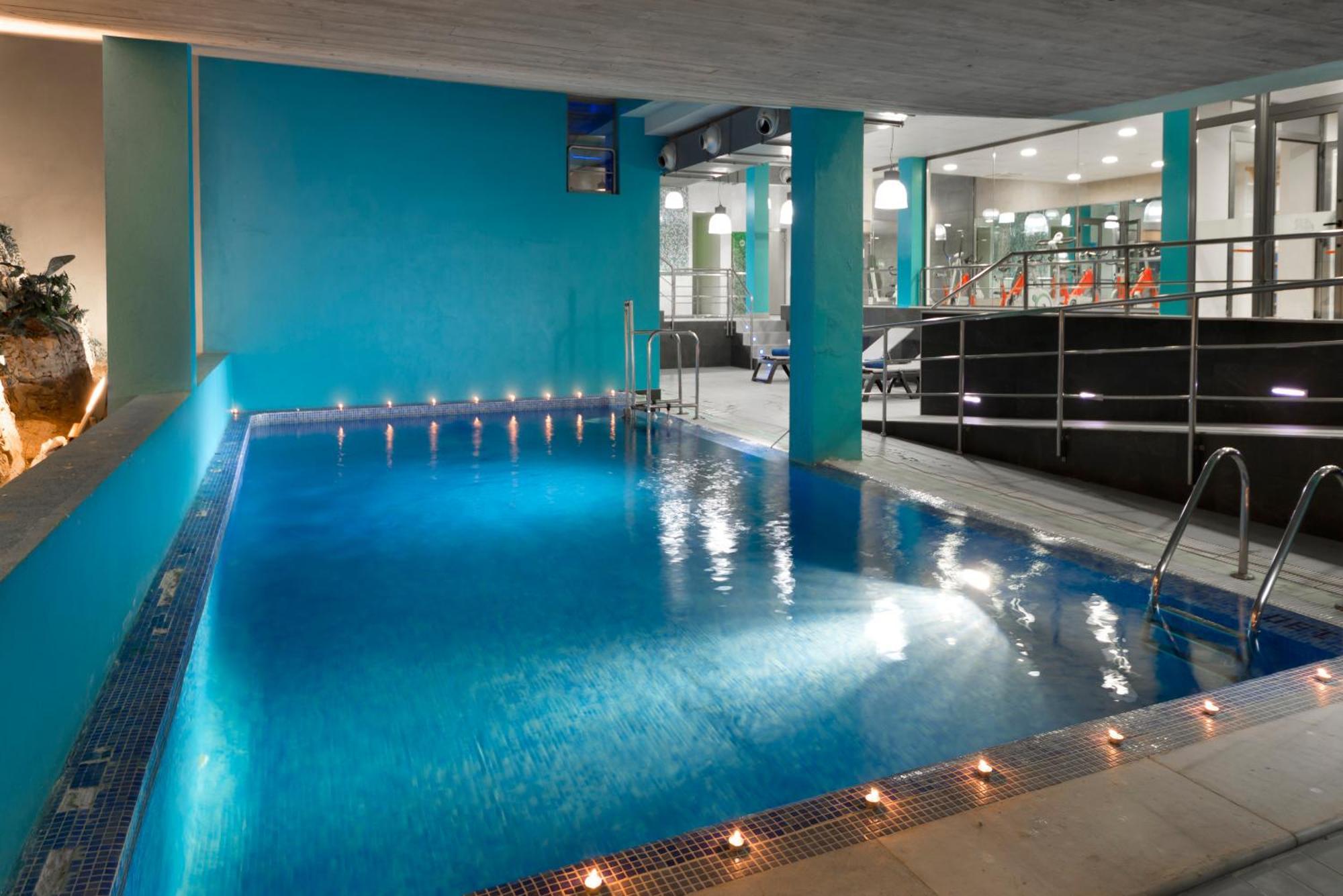 Standard Double Room with Spa Access (2 Adults)
