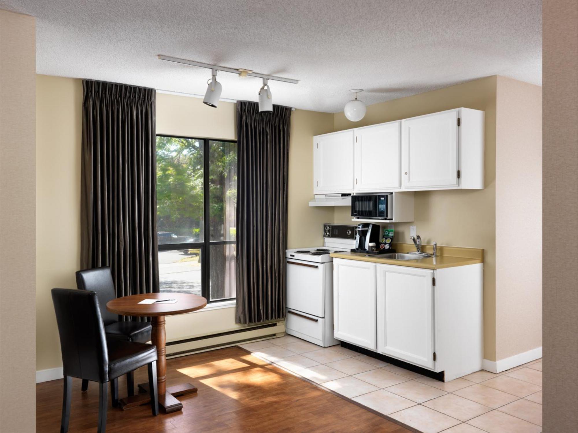Standard Room (Buckingham) with Kitchen