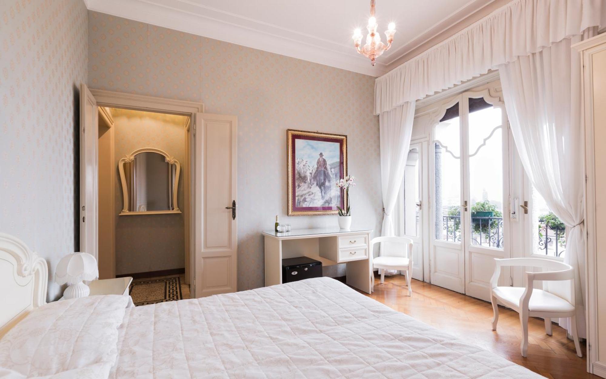 Chambre Double Supérieure - Vue sur Lac