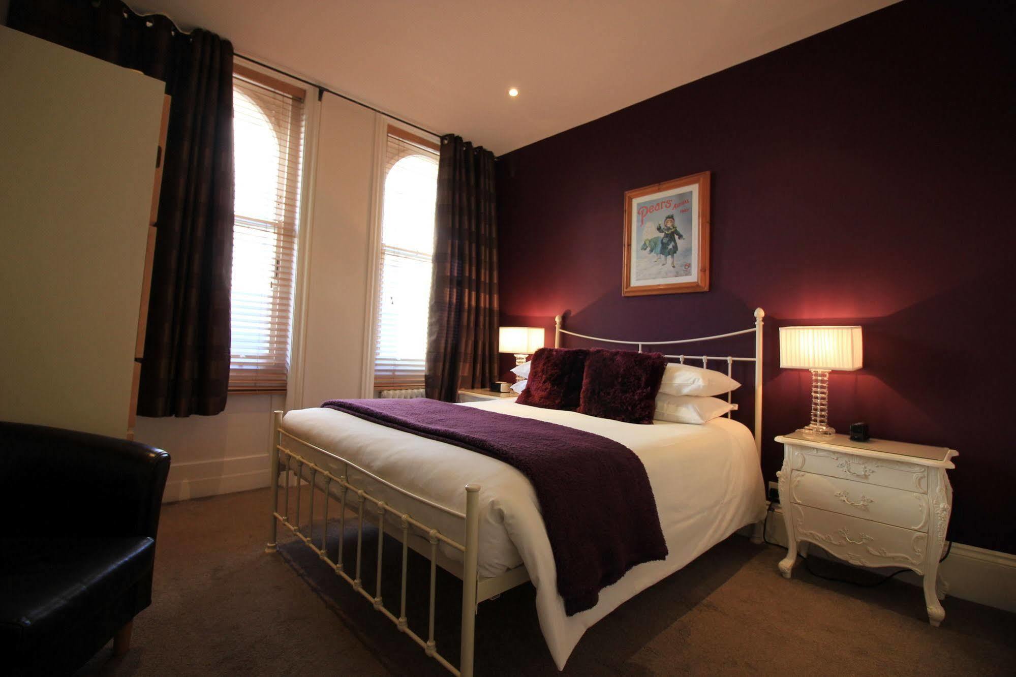 Double Room,1277429344:JPEG