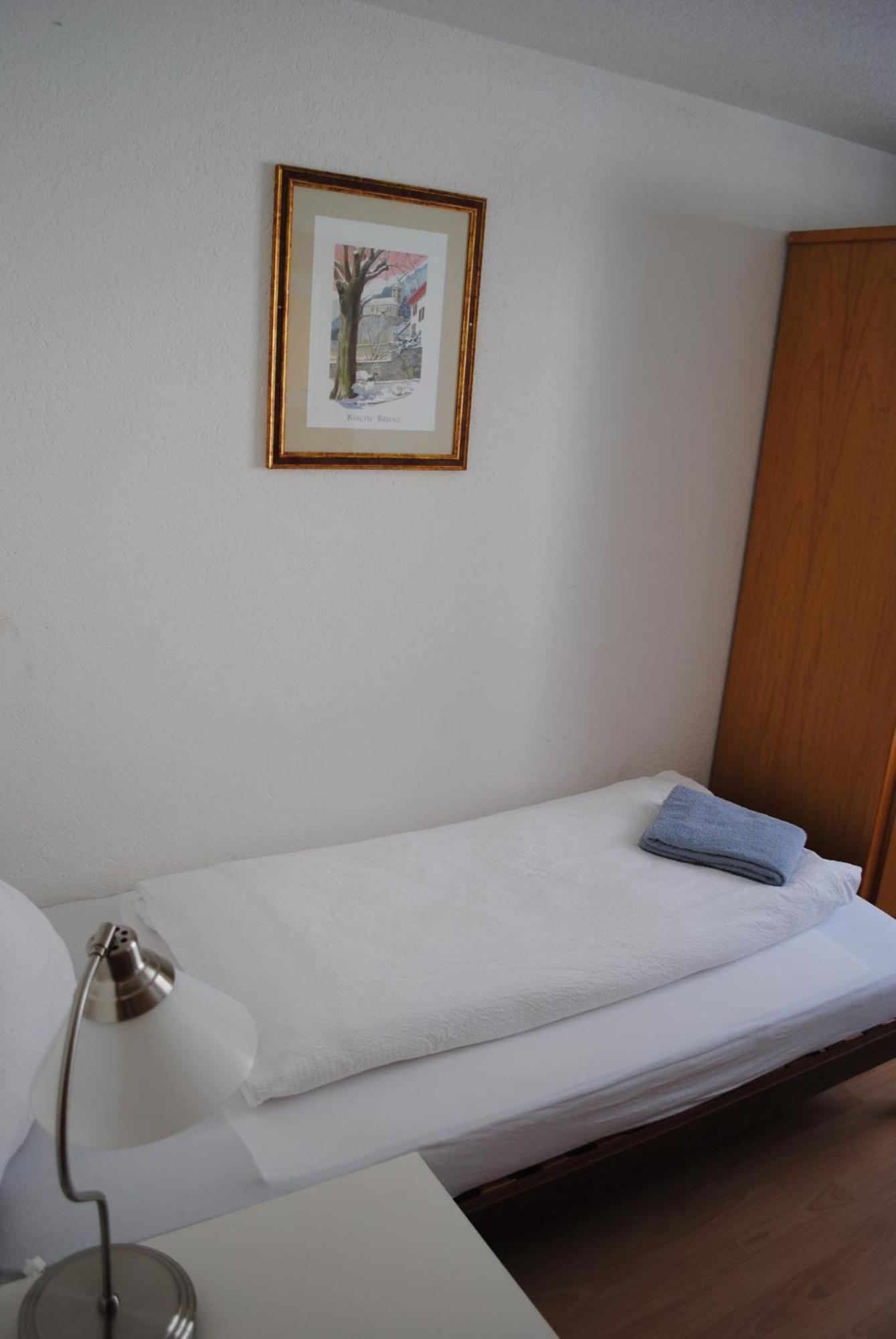 Twin Room,1434210133:JPEG