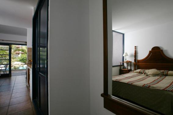 Studio (2 Adults)