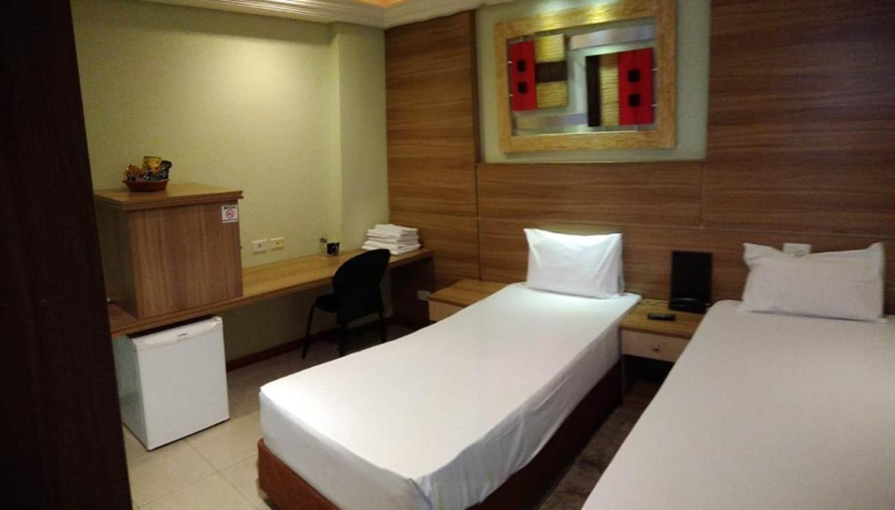 Quarto Individual