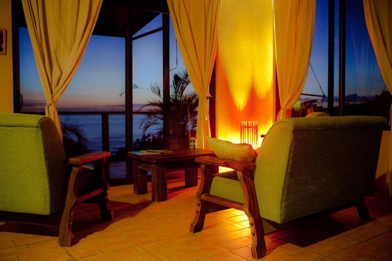 Deluxe Suite with Sea View