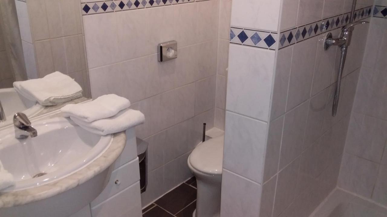 Quarto Família com Banheiro Privativo