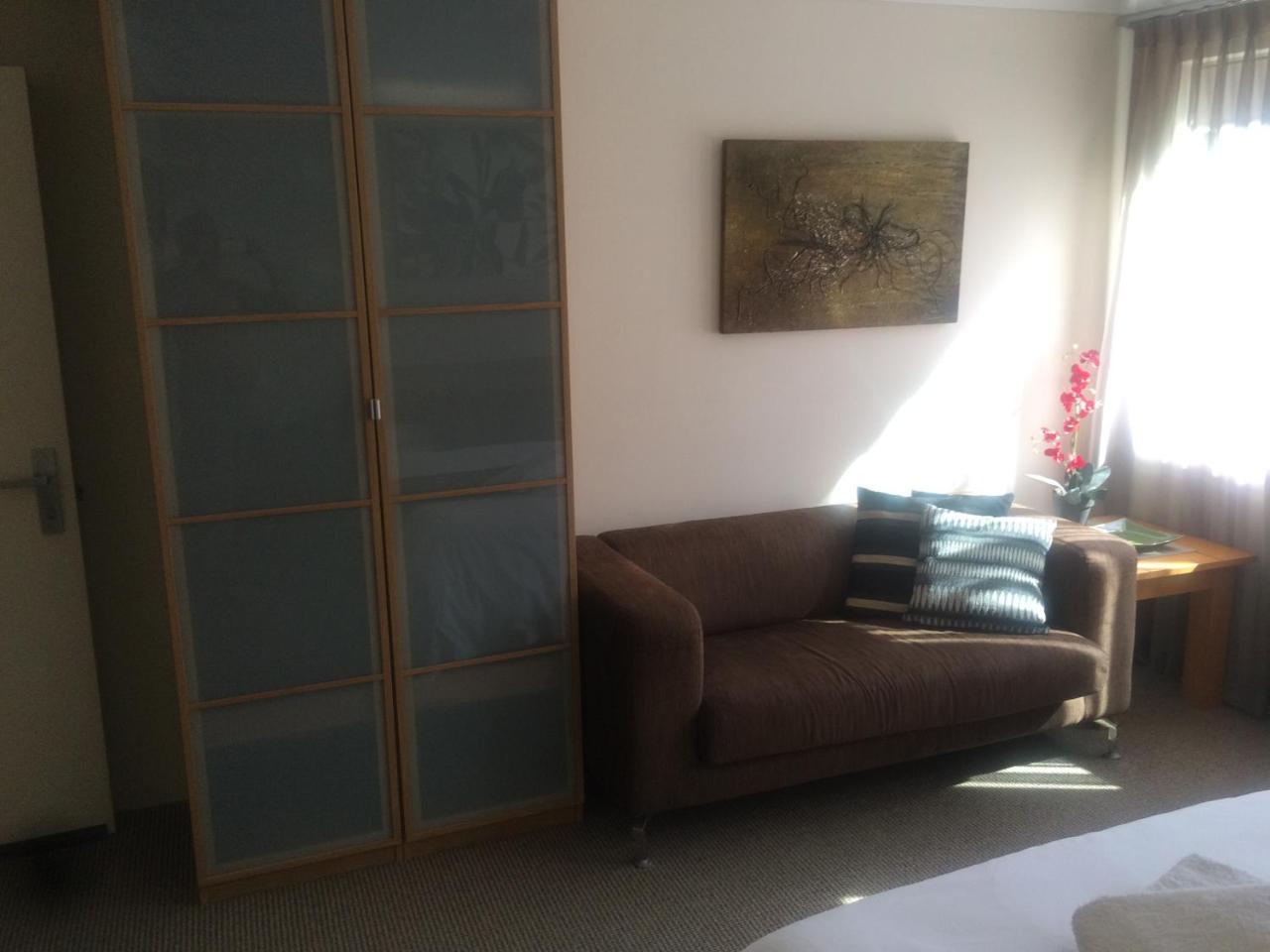 Room 5 Deluxe