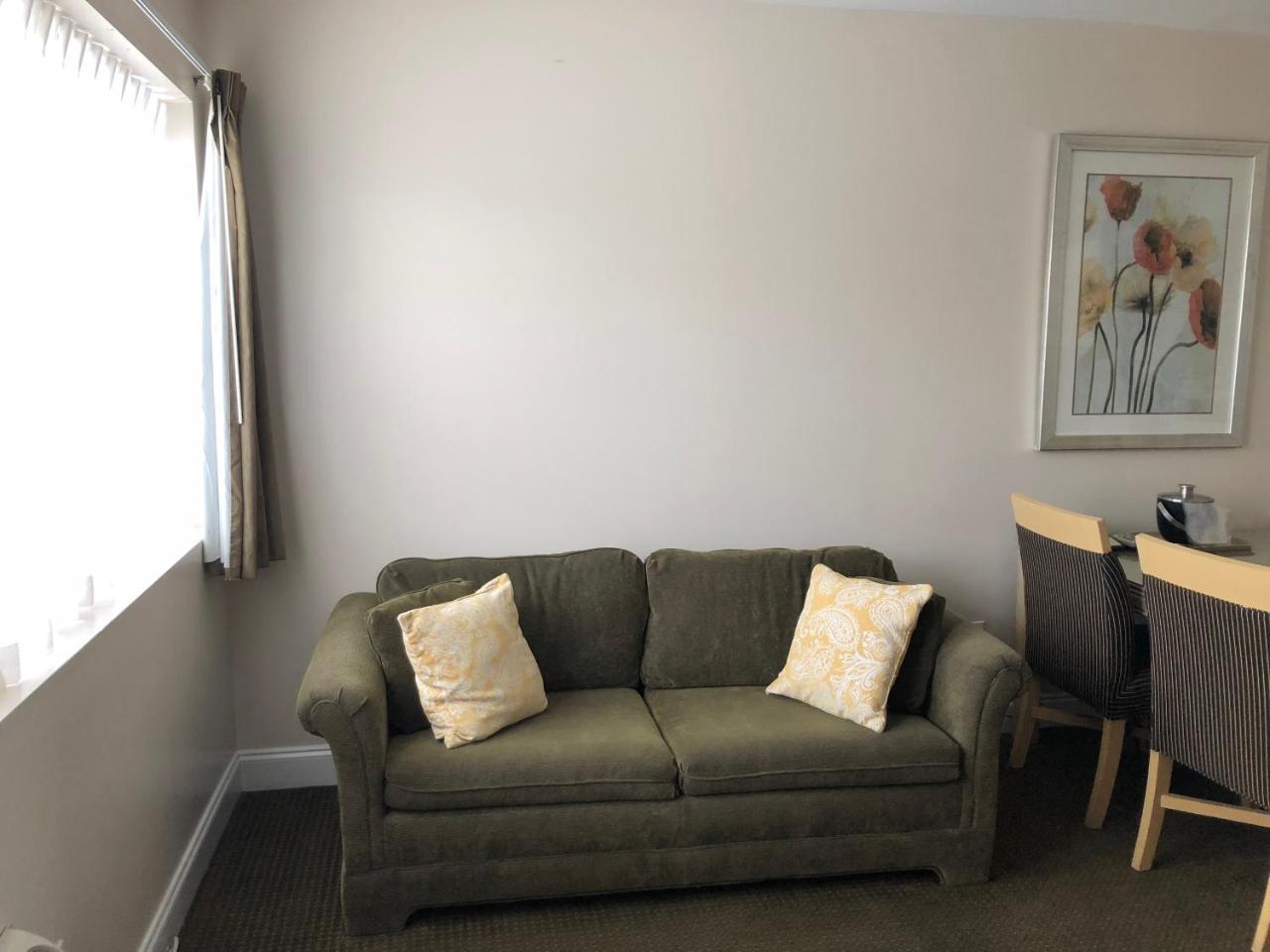 Two-Bedroom Suite,996490297:JPEG