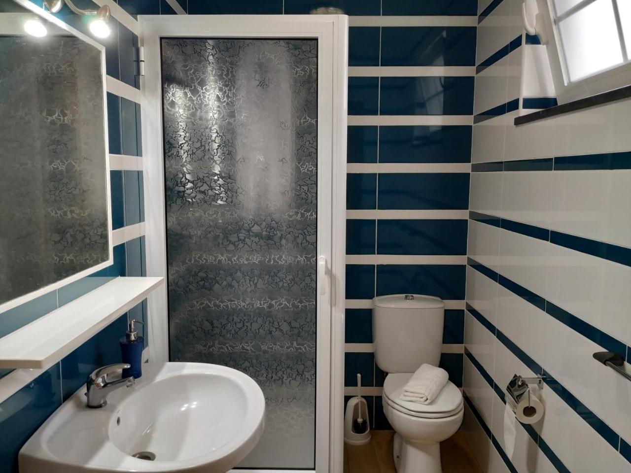 Quarto Twin com Casa de Banho Privativa