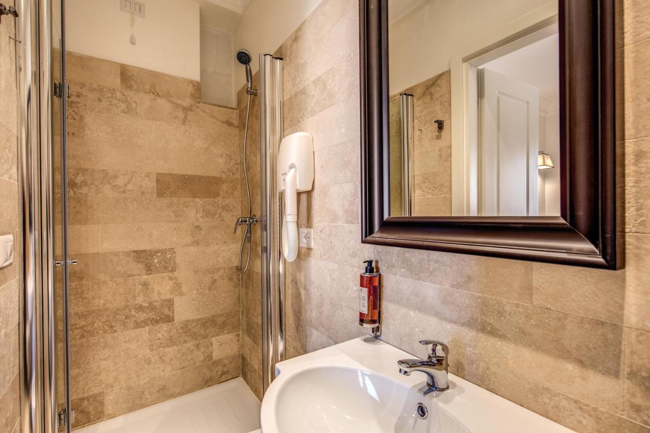 Double Room,752175095:JPEG