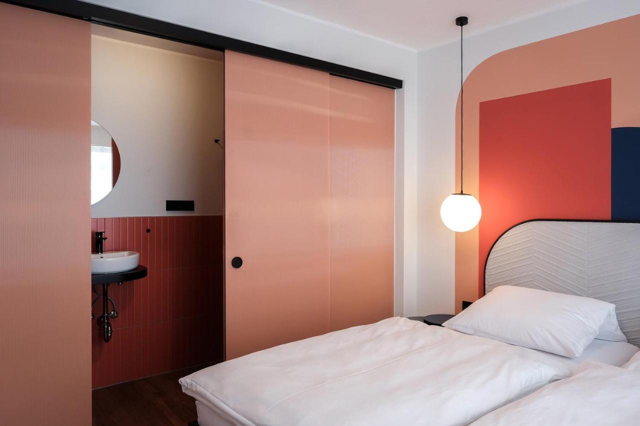 Double Room Private Bathroom