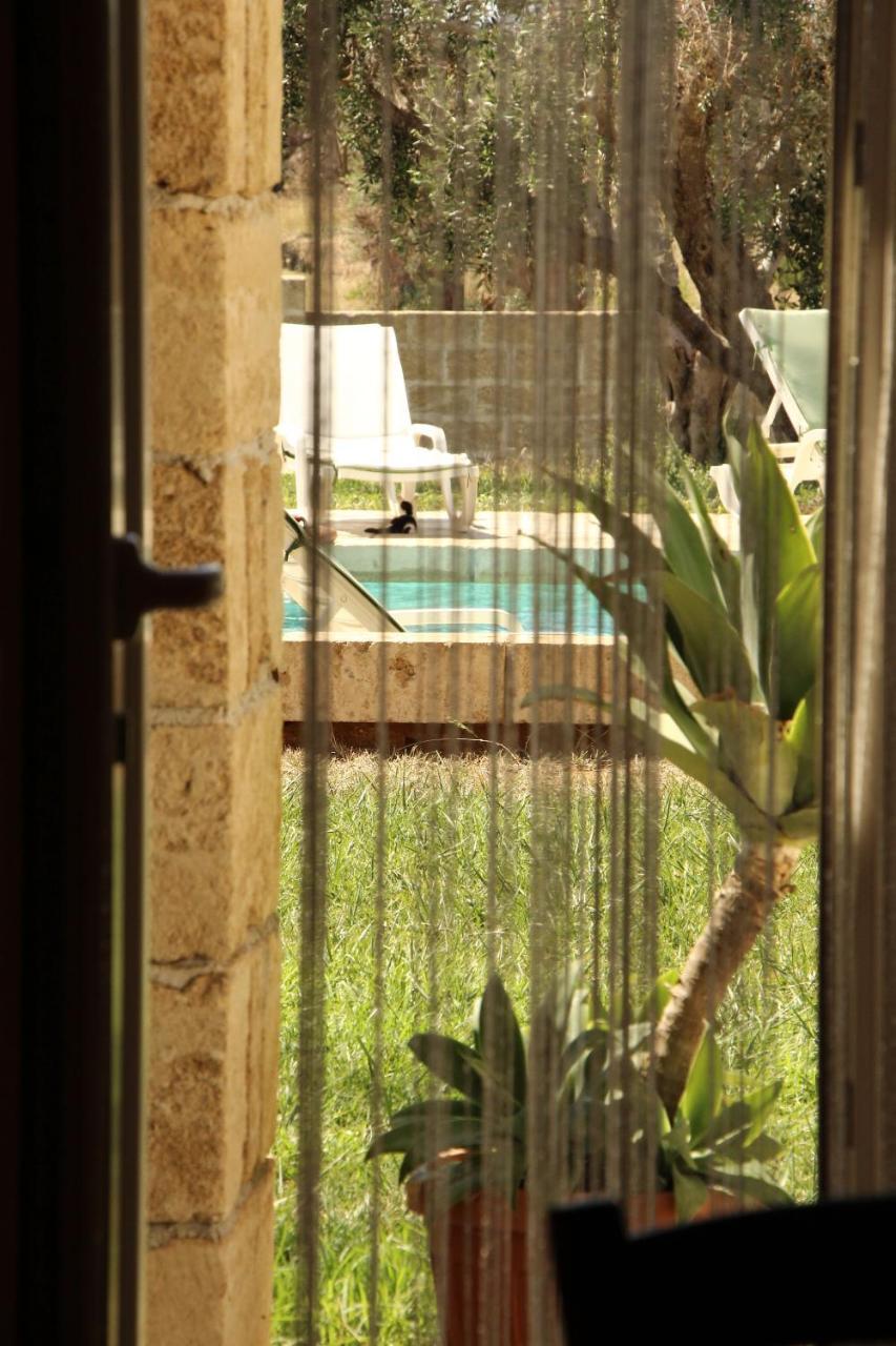 Camera Familiare con Vista Giardino