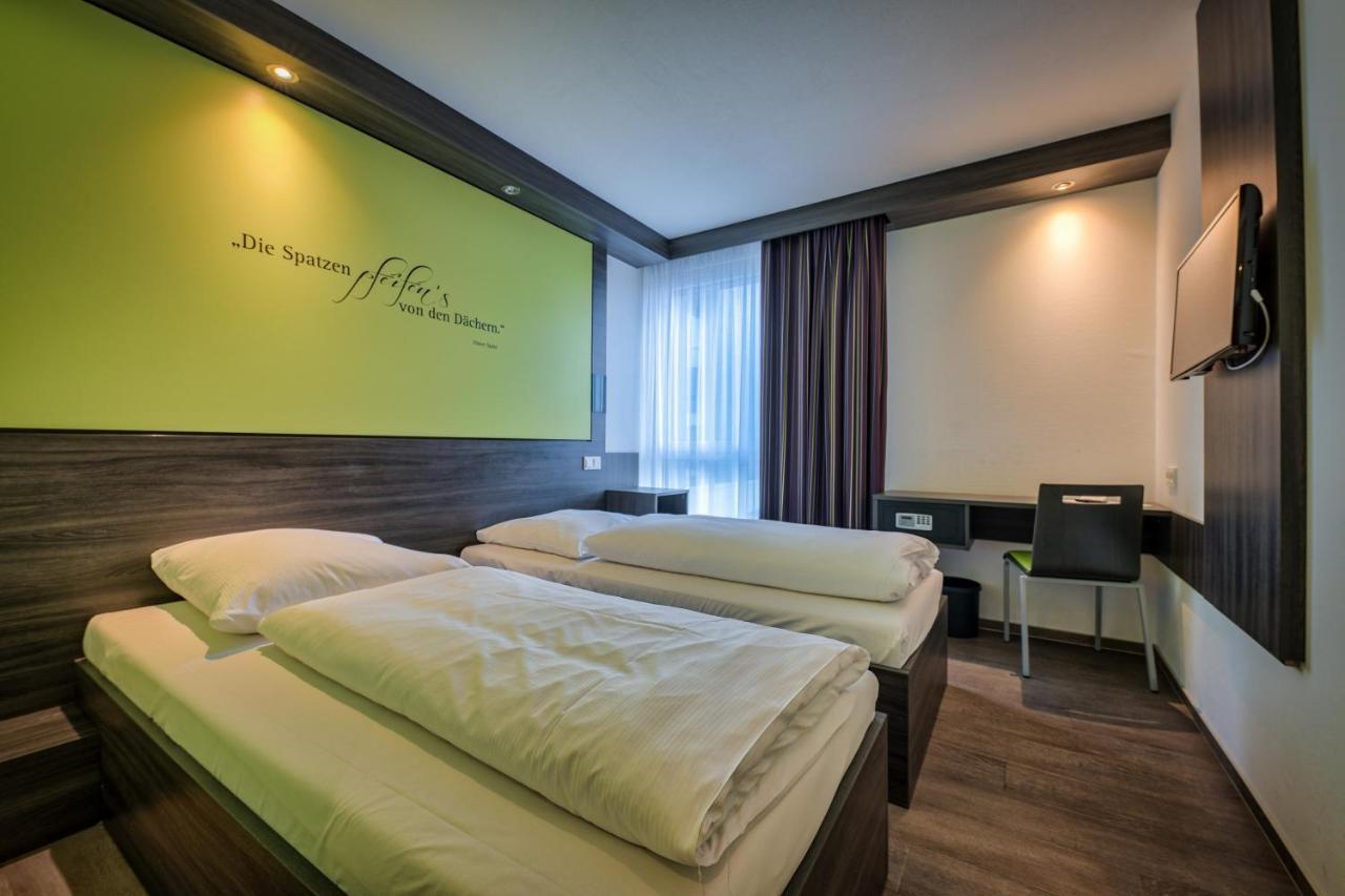 Family offer with 2 double rooms next to each other or facing each other without connecting door (2 Adults + 2 Children)