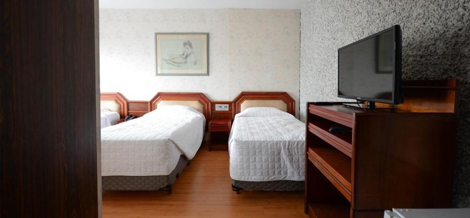 Standard Triple Room 3 Single Beds