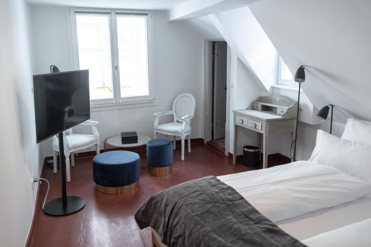 Doppelzimmer mit eigenem externen Bad