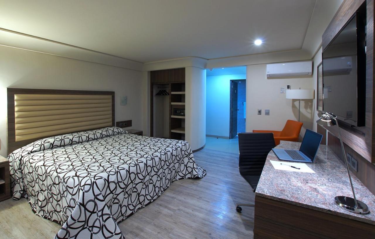 Deluxe Double Room,766039930:JPEG