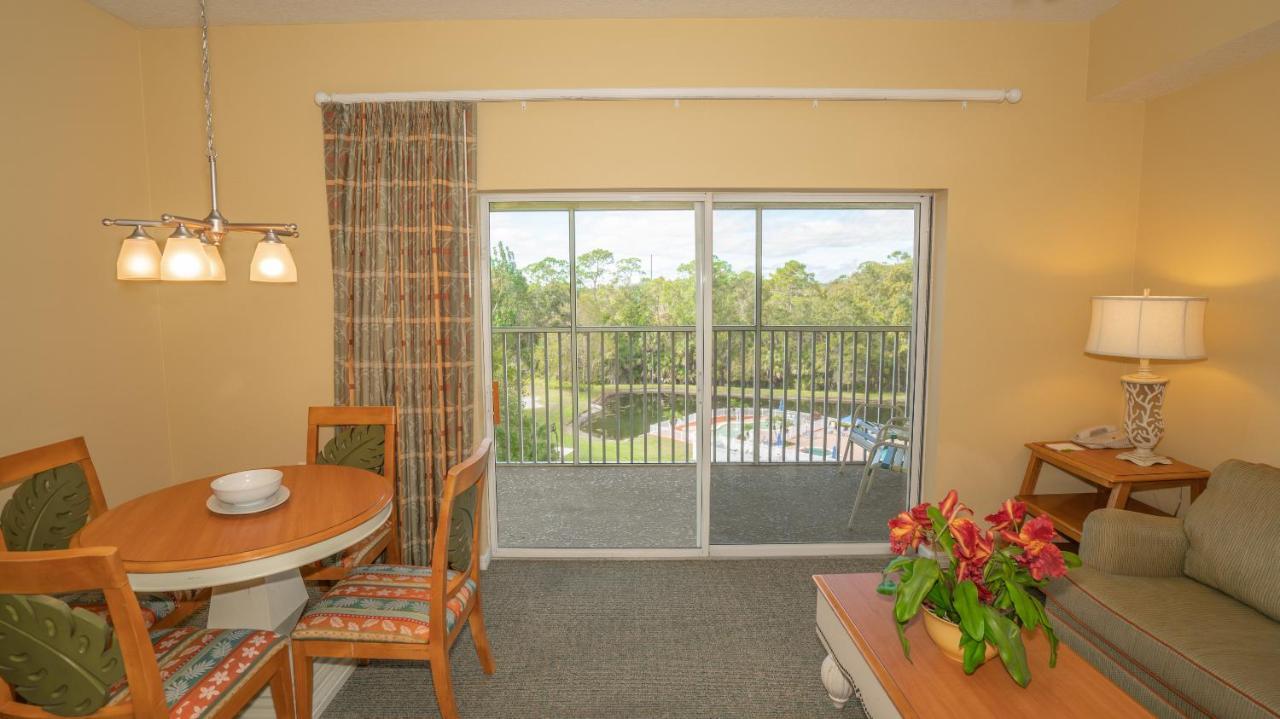 One Bedroom Condo Sofa Bed Full Kitchen