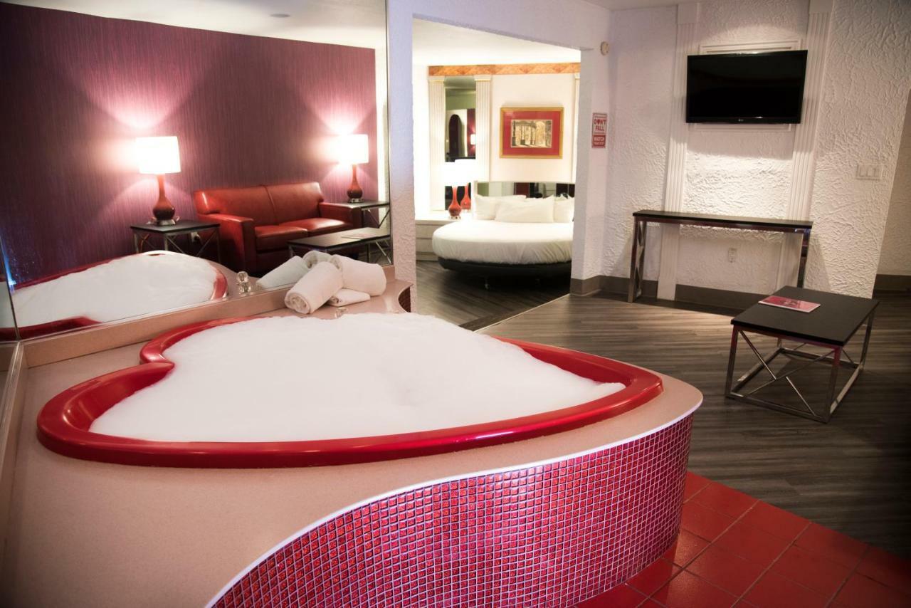 Garden of Eden Apple Suite