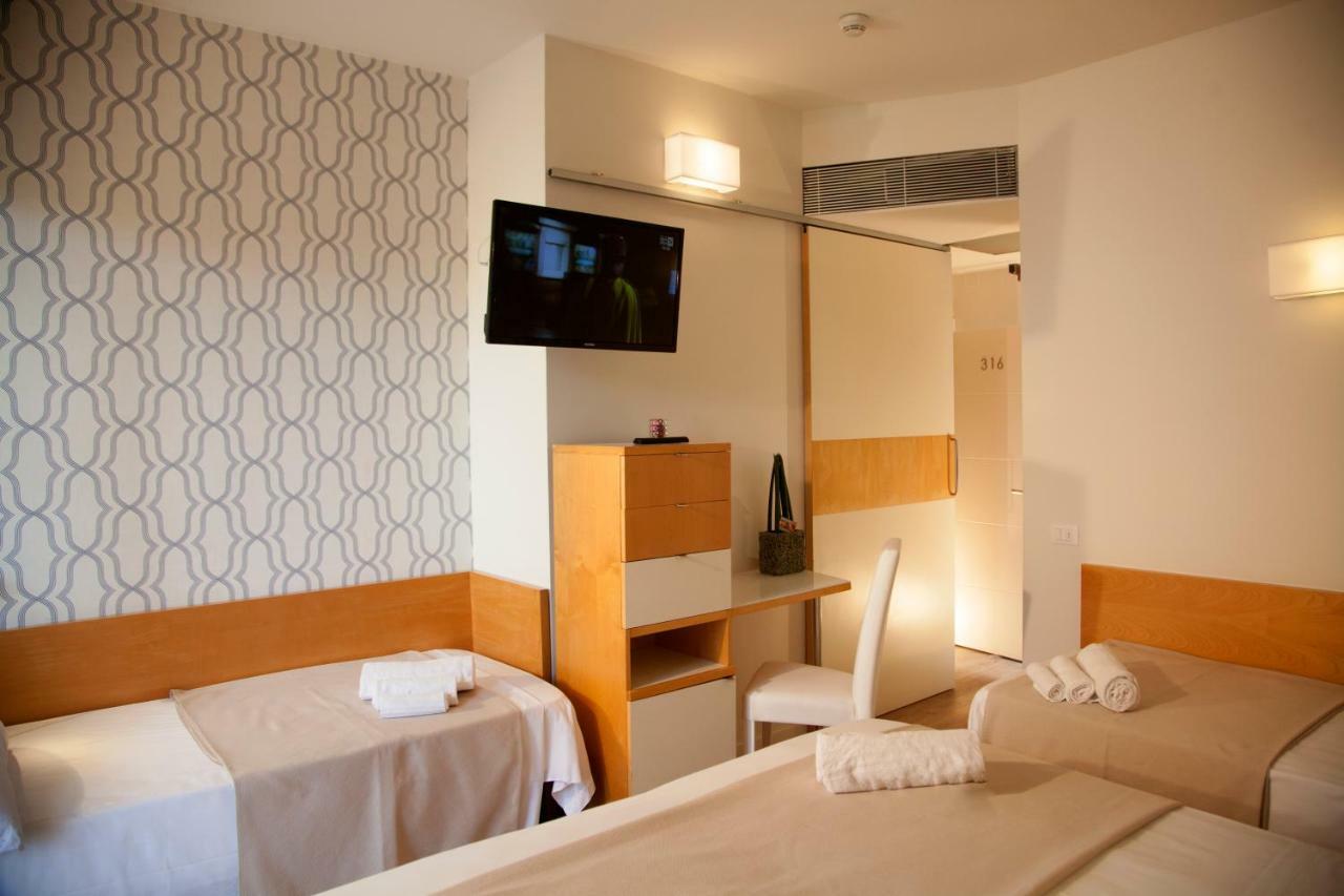 Superior Triple Room Sea View