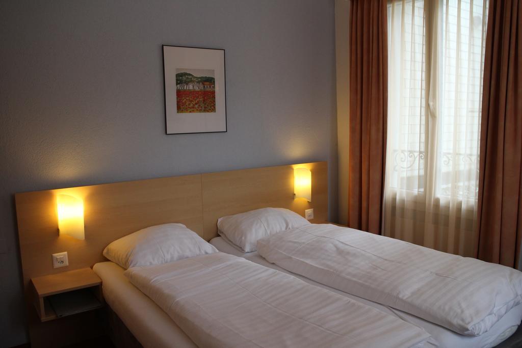Standard Double Room,79486272:JPEG