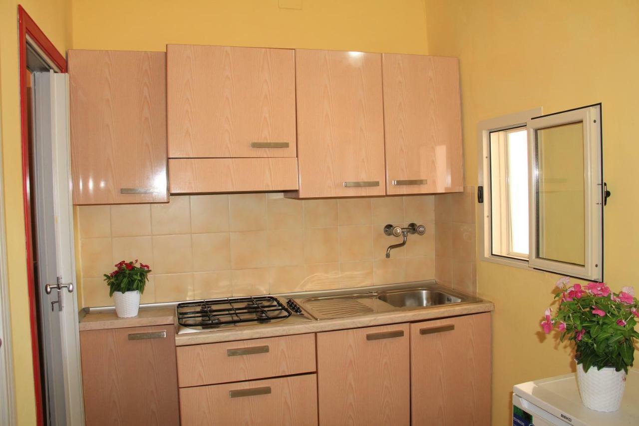 Economy One-Bedroom Apartment,931136743:JPEG
