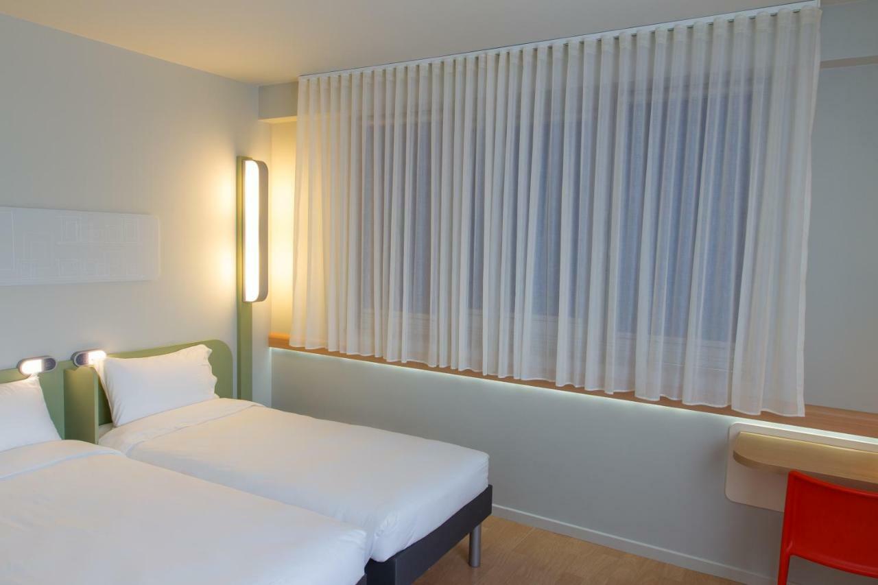 Classic Double Room,917647354:JPEG