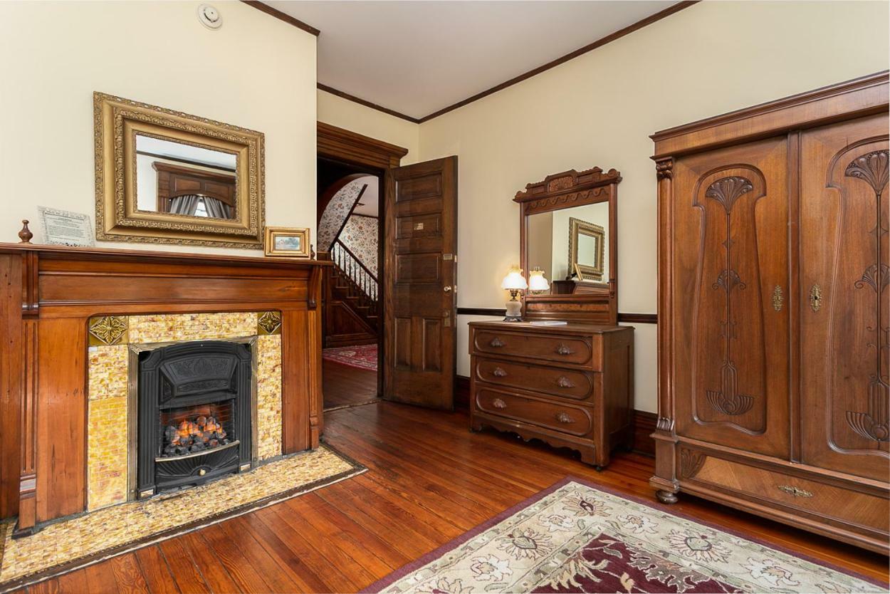 William Breese Room,845696186:JPEG