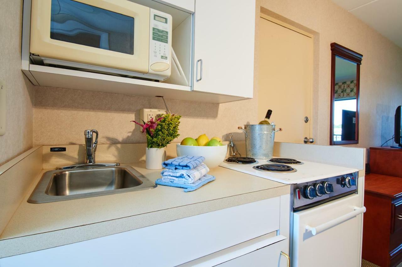 Double Room with Two Double Beds and Pool View,1574737121:JPEG