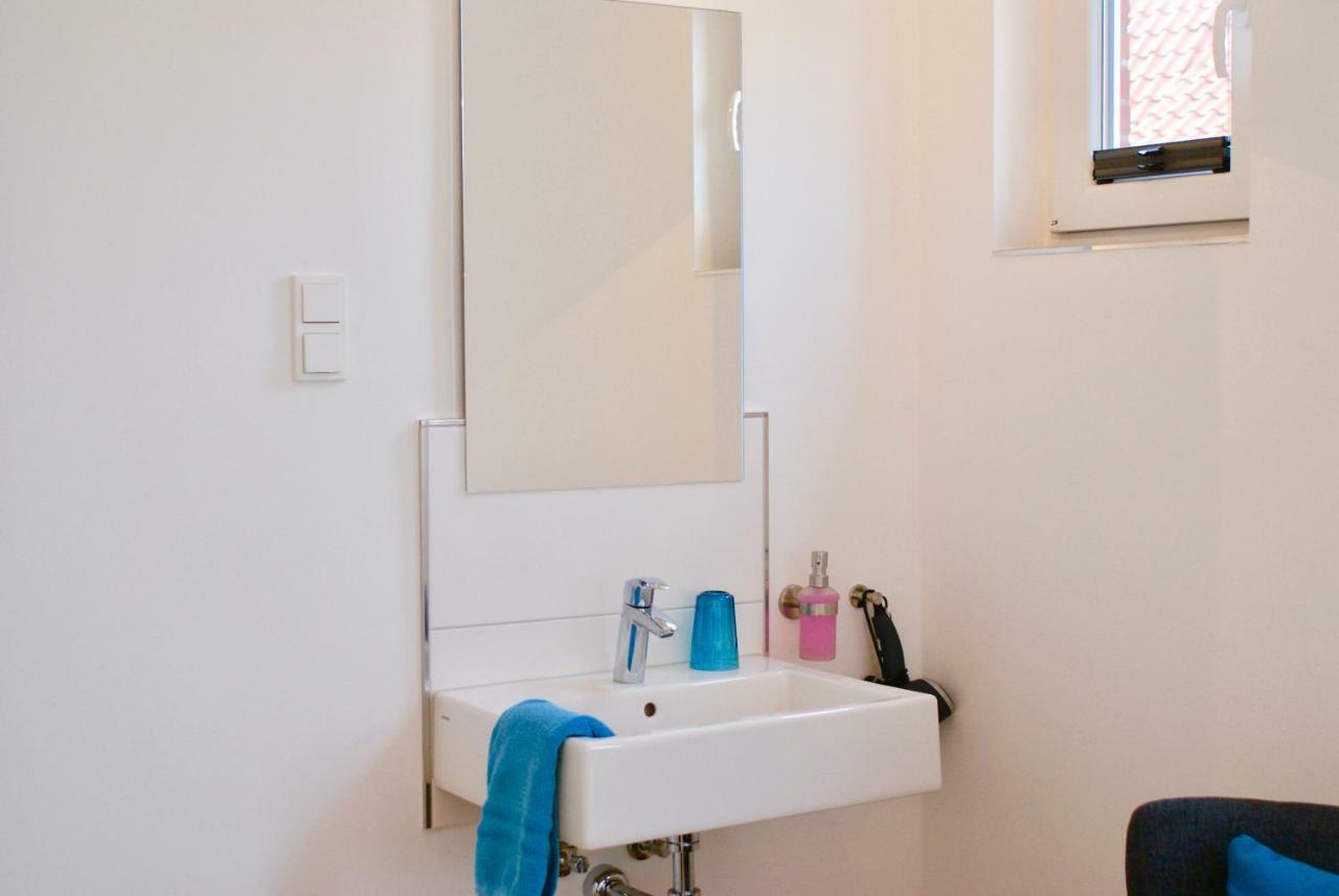 Single Room Shared Shower Toilet