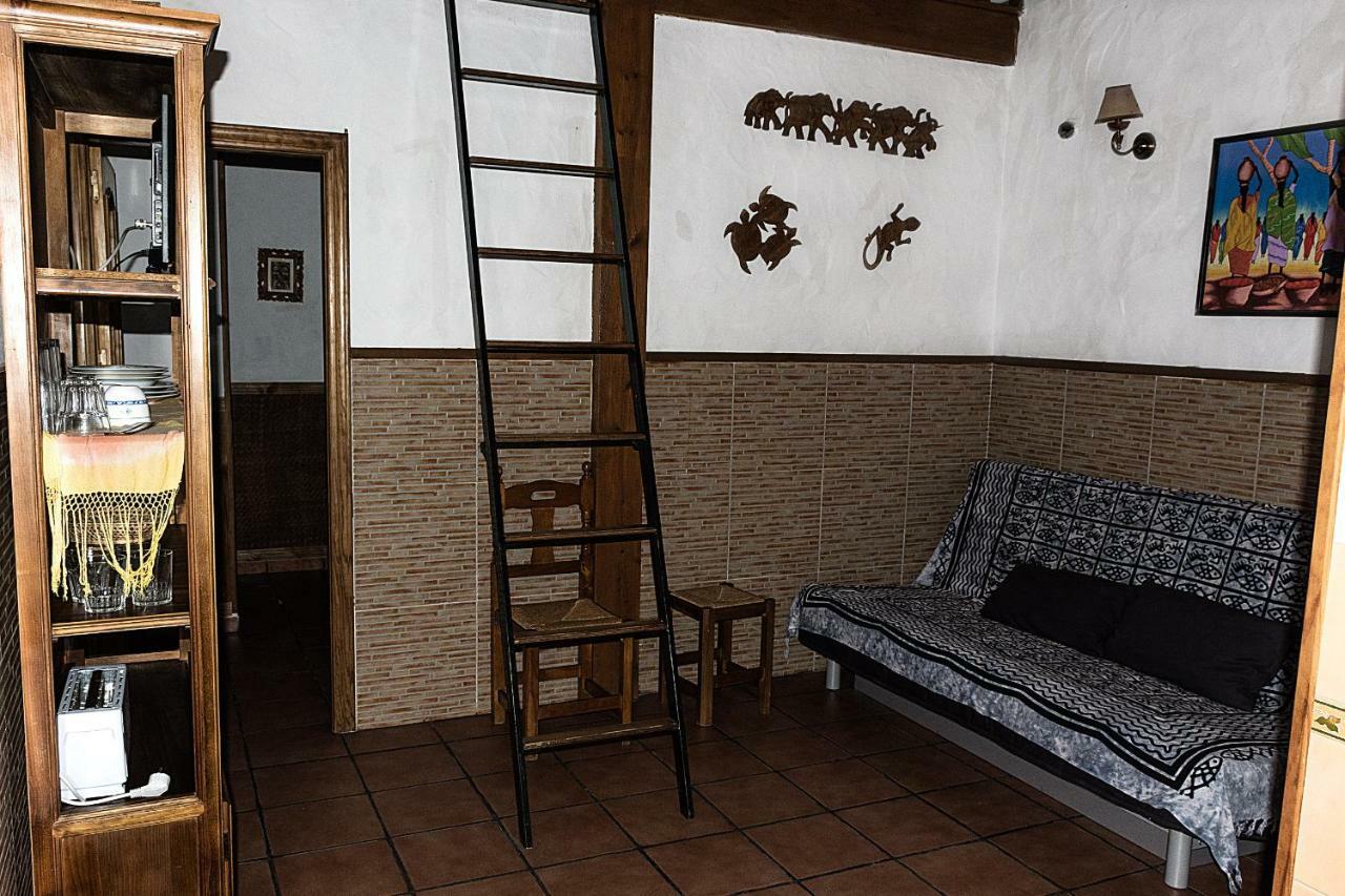 Double Room,1082259190:JPEG