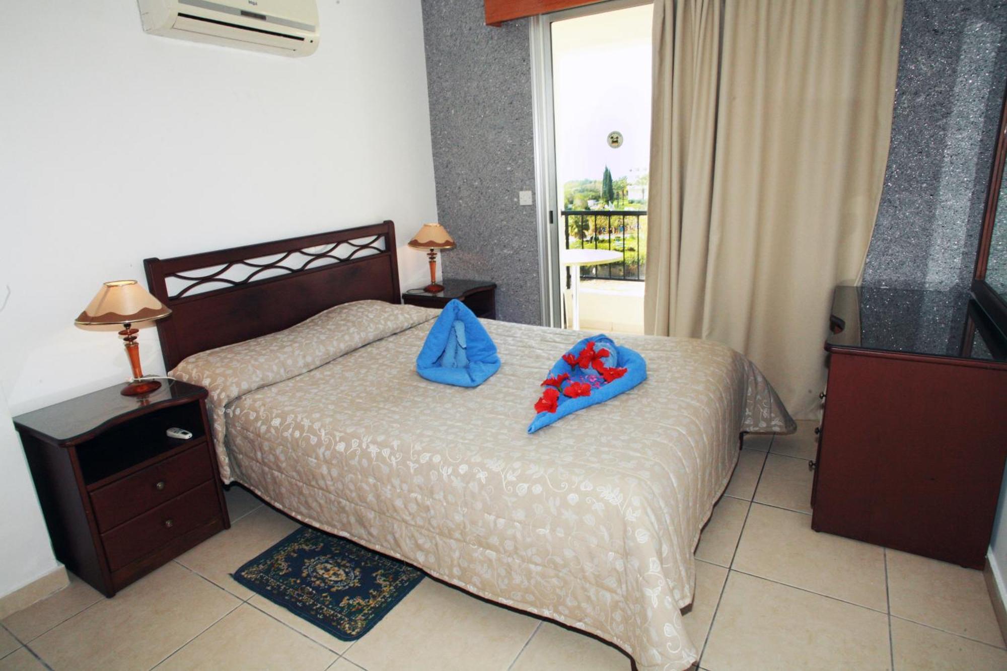 Two-Bedroom Apartment,1457519140:JPEG