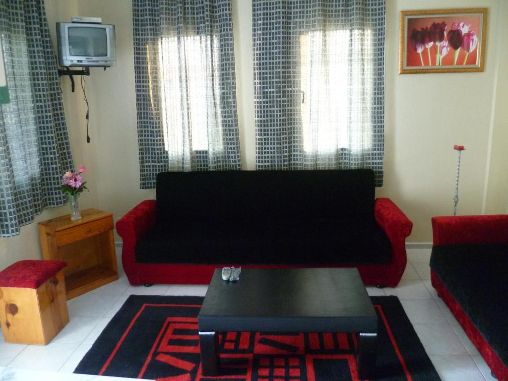 One-Bedroom Apartment,8891189:JPEG