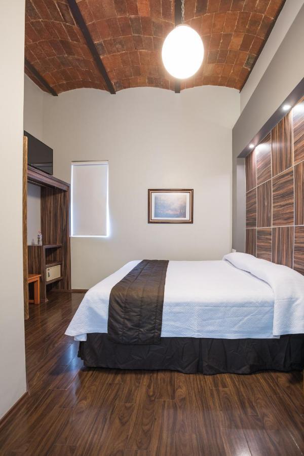 Standard King Room
